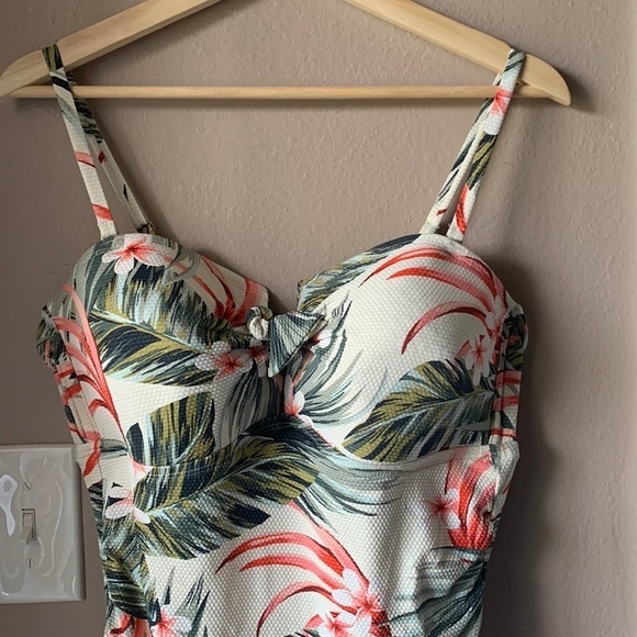 KONA SOL Pique Bandeau High Coverage Tropical Palm One-Piece Swimsuit - Picture 7 of 14